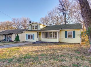 1348 E Blaine St, Springfield, MO 65803