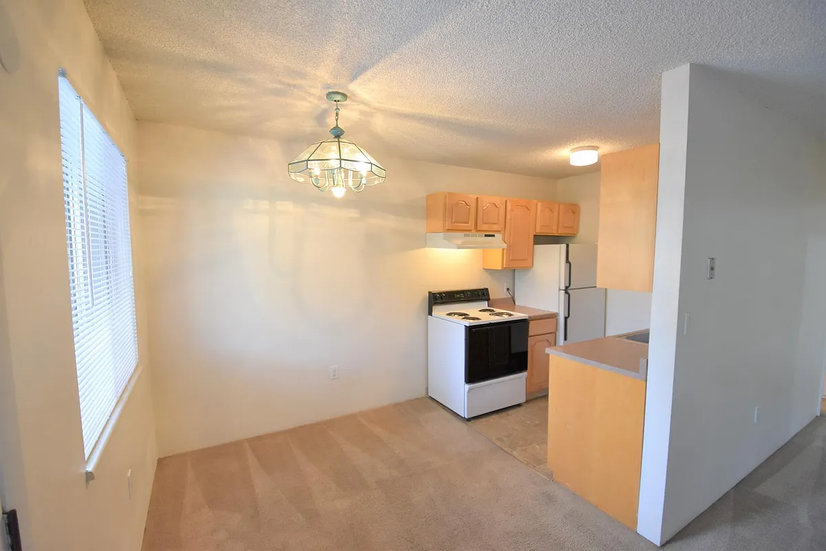 Building Photo - 3009 Madison Ave #K218