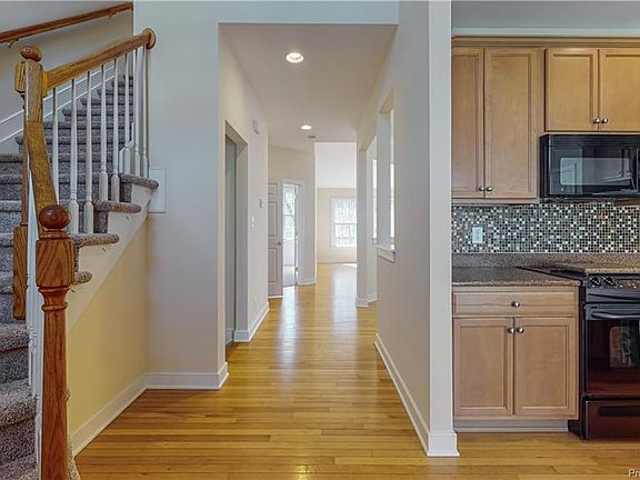 4th image of 505 Shaindel Dr