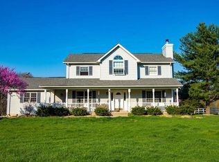 16434 Liberty Ridge Rd, Grafton, IL 62037