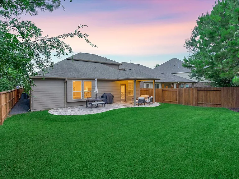 204 Forest Peak Way — Photo 35