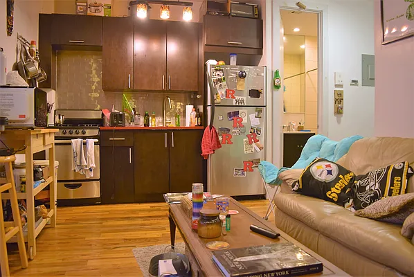 Rented by EXR | media 18