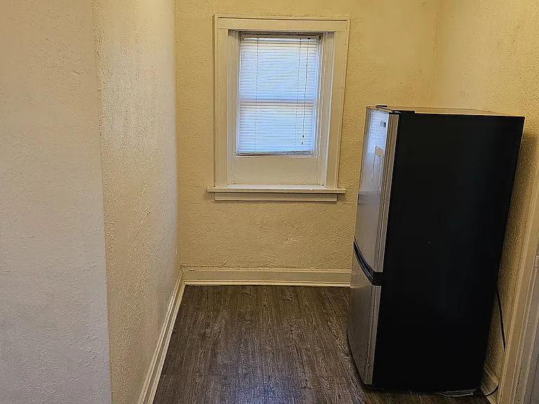 2400 Benton Blvd #203 — Photo 6