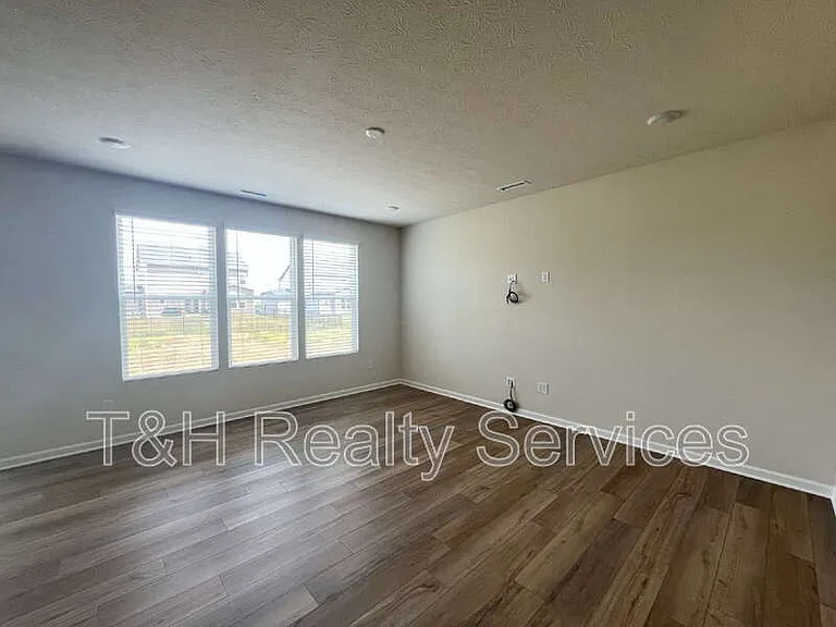 13132 Himalaya Cir — Photo 20