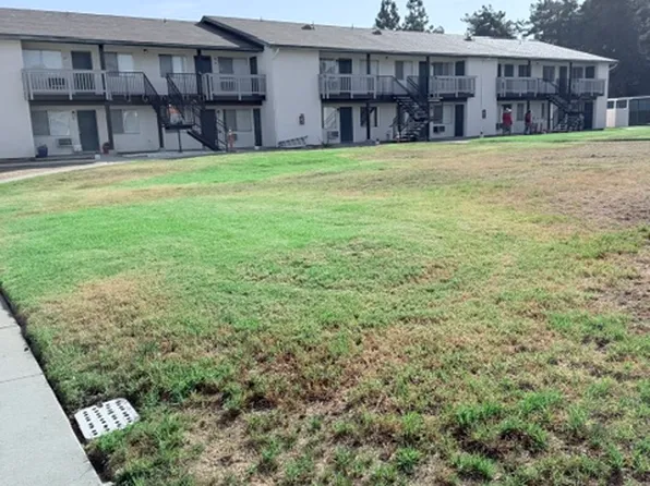 Whispering Pines Apartments, 1040 S Hale Ave #1ad83c76a, Escondido, CA 92029