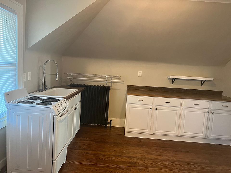 1st image of 2295 9th St
