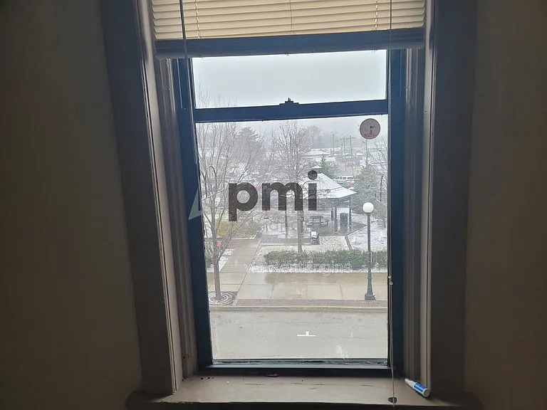 601 Monroe Ave #8 — Photo 10