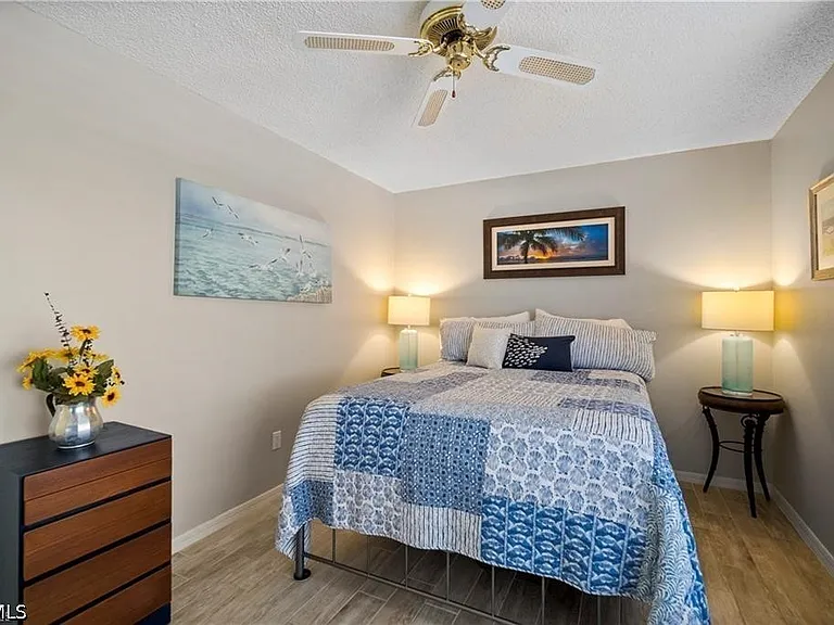 7430 Lake Breeze Dr #402 — Photo 15