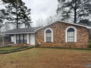 112 Hillside Rd SW, Decatur, AL 35601