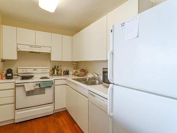 3rd image of 440 N Wabash Ave APT 4002
