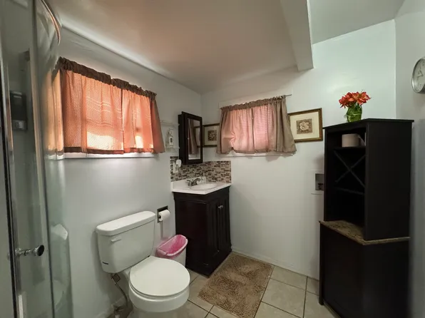 1750 Rio Vista Dr #B, Bullhead City, AZ 86442