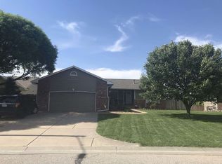 2242 E Eastridge Ct, Goddard, KS 67052