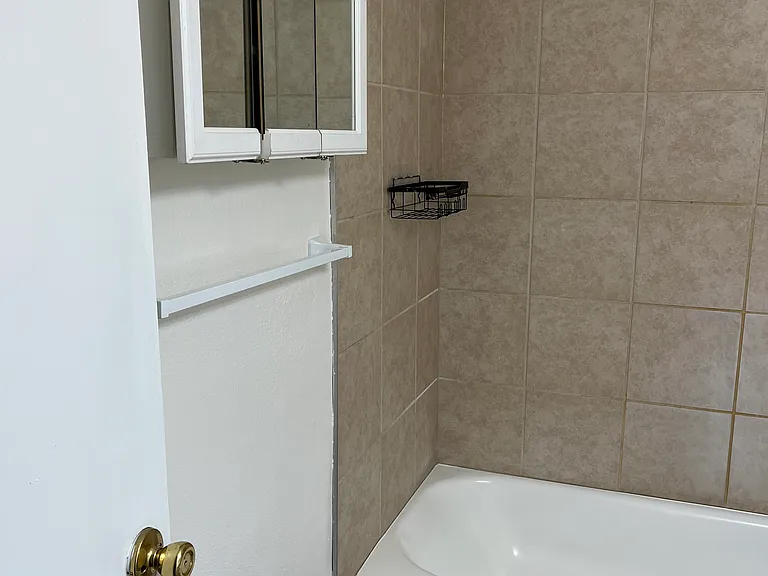 1424 Centennial Dr — Photo 12