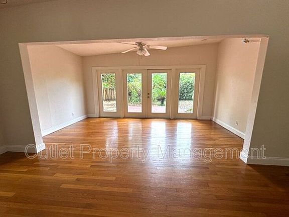 3rd image of 2517 E Marks St
