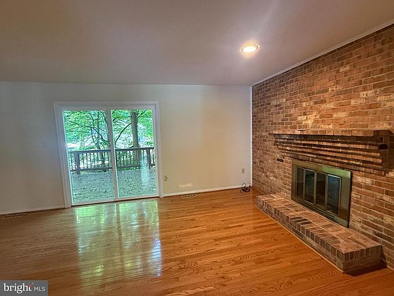 4th image of 4091 Shady Knoll Ct