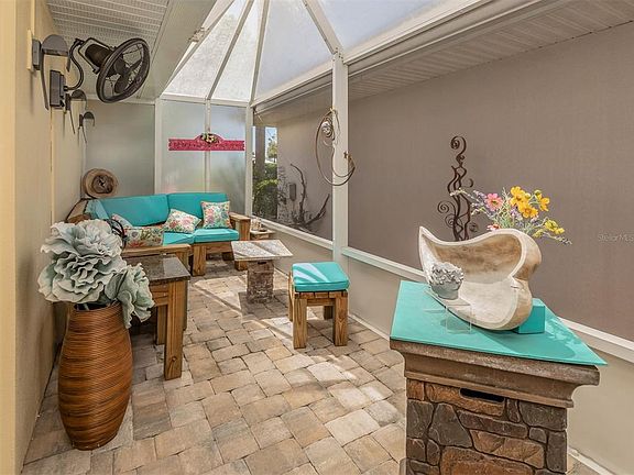 5th image of 731 Brightside Crescent Dr #32
