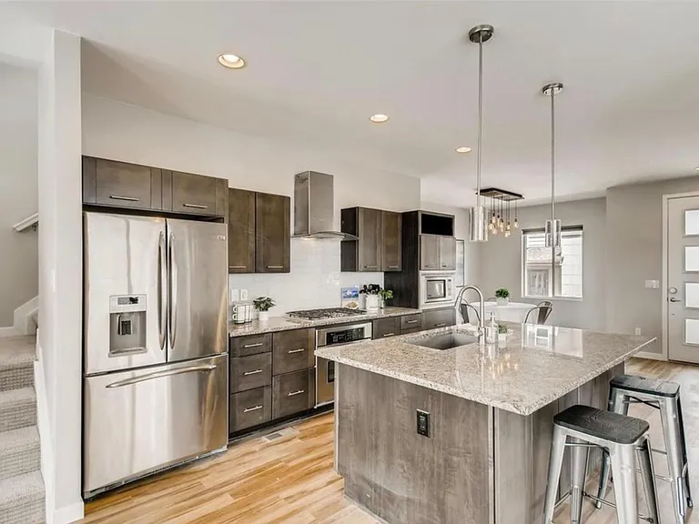 3357 Cranston Cir — Photo 4