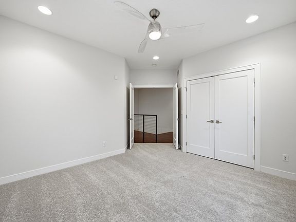 5th image of 16387 Boston Commons Cir