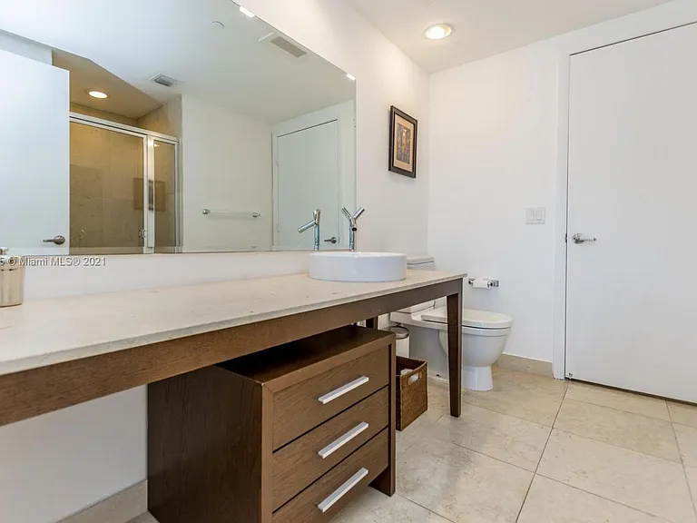 1905-495 SW Brickell Ave #1905 — Photo 7