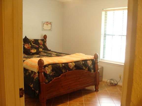 Bedroom
						:
						Guest Bedroom.