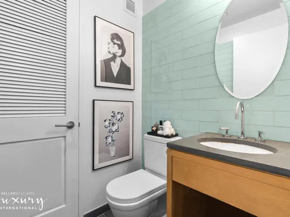 310 West 52nd Street image 12 of 15