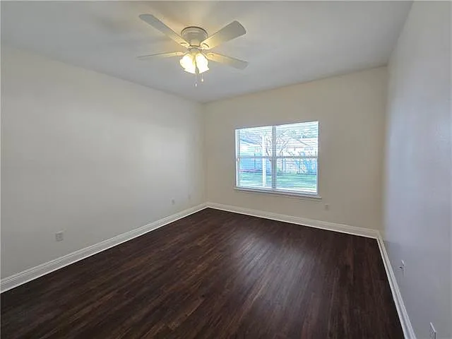 407 E Redbud Dr — Photo 6