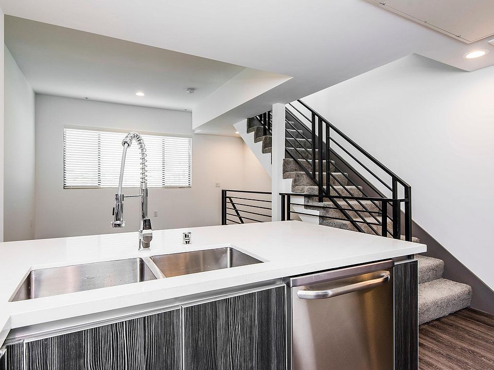 1st image of 7036 La Tijera Blvd #16