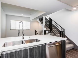 7036 La Tijera Blvd #16, Los Angeles, CA 90045