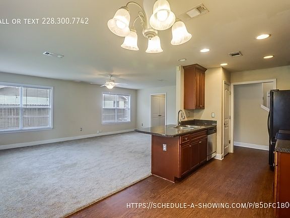5th image of 17986 Restoration Cir