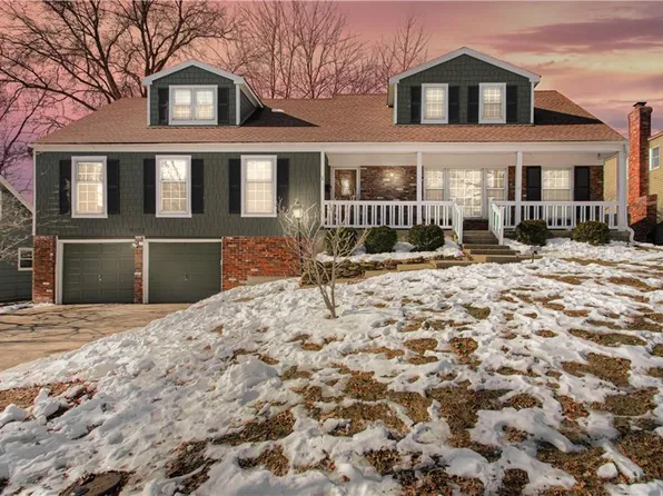 9612 Horton St, Overland Park, KS 66207