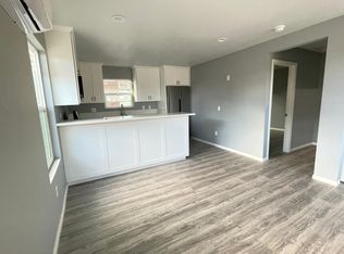 21329 Lynton Ave, Carson, CA 90745