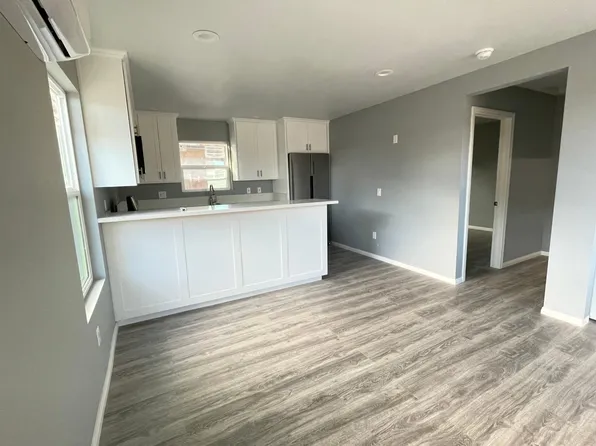 21329 Lynton Ave, Carson, CA 90745