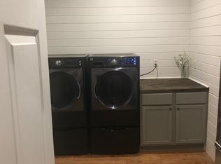 8056 Hickory Hill Ln, Flora, IL 62839