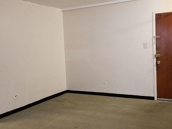 4th image of 6161 N Hoyne Ave APT 211