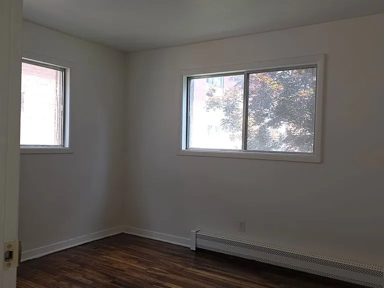 519 W Water St #C — Photo 6