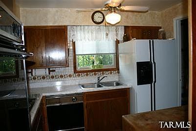 3rd image of 2002 W La Osa Dr