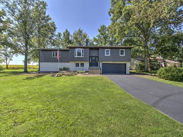 8455 Lehman Rd, Decatur, IL 62521