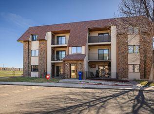 2715 Gateway Ave UNIT 2, Bismarck, ND 58503