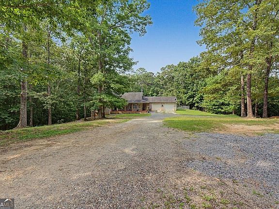3rd image of 295 Josie Ln