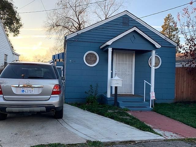 1st image of 724 Pine St