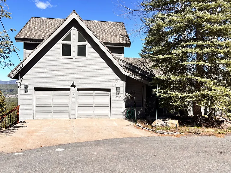10580 Whitetail Ct — Photo 1