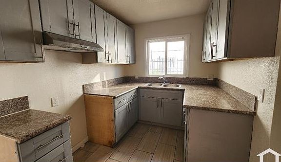 2nd image of 251 W 41st Pl #1