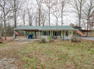 411 Trimmer Ln, Jamestown, TN 38556