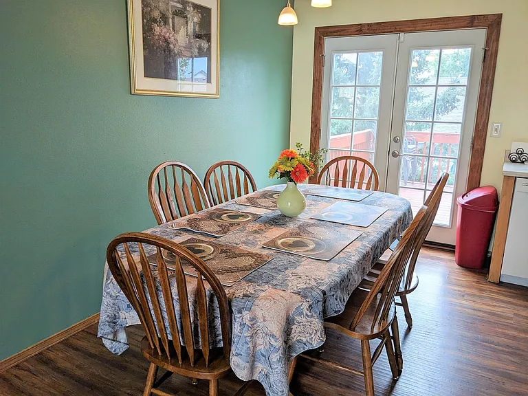 Another view of the dining area. That door leads to the back deck.