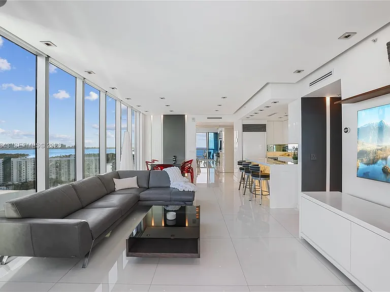 6899 Collins Ave #2208 — Photo 18