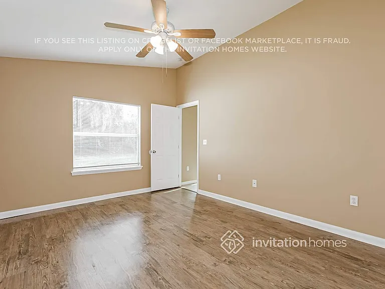 1319 W Knollwood St — Photo 11