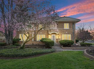 226 Wing Park Blvd, Elgin, IL 60123