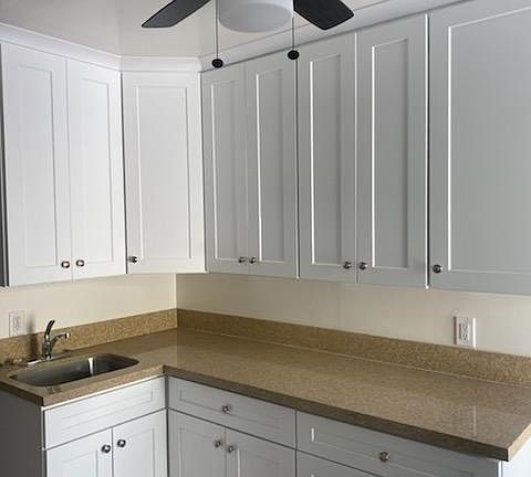 2nd image of 13452 Ventura Blvd #D