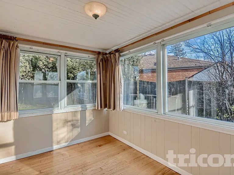 1314 Glenview Rd — Photo 3