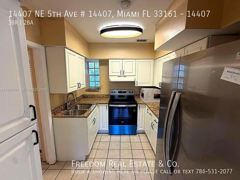 14407 NE 5th Ave #14407 — Photo 3